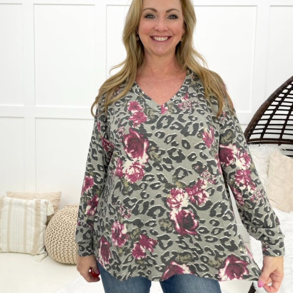 Dear Scarlett Theresa Top Size LARGE